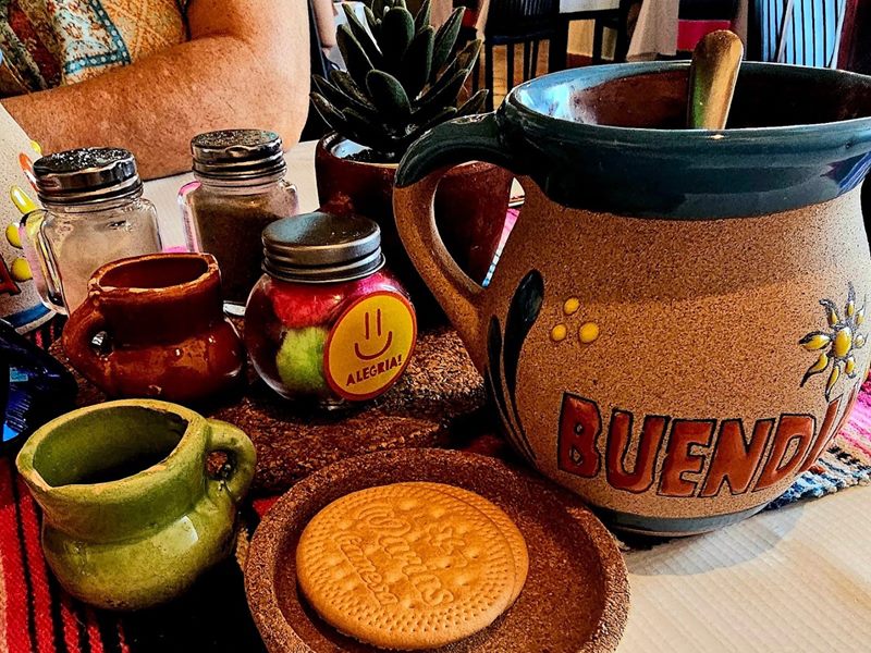 Buendía Breakfast & Lunch Café interior